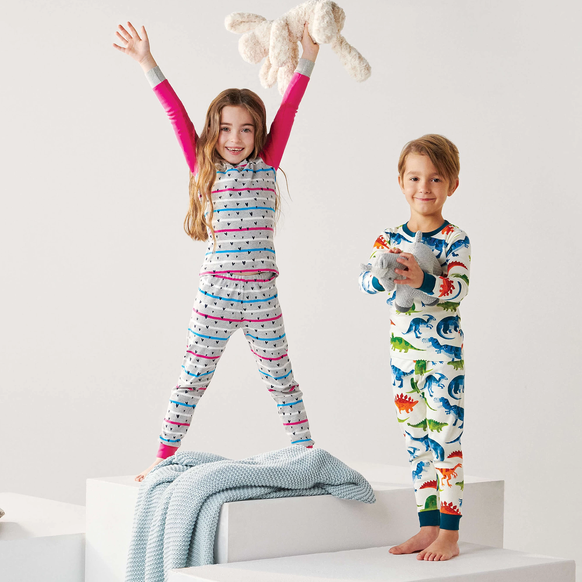 Hatley Girls Grey & Pink Pyjamas 4 Hatley Girls Grey & Pink Pyjamas - Image 2